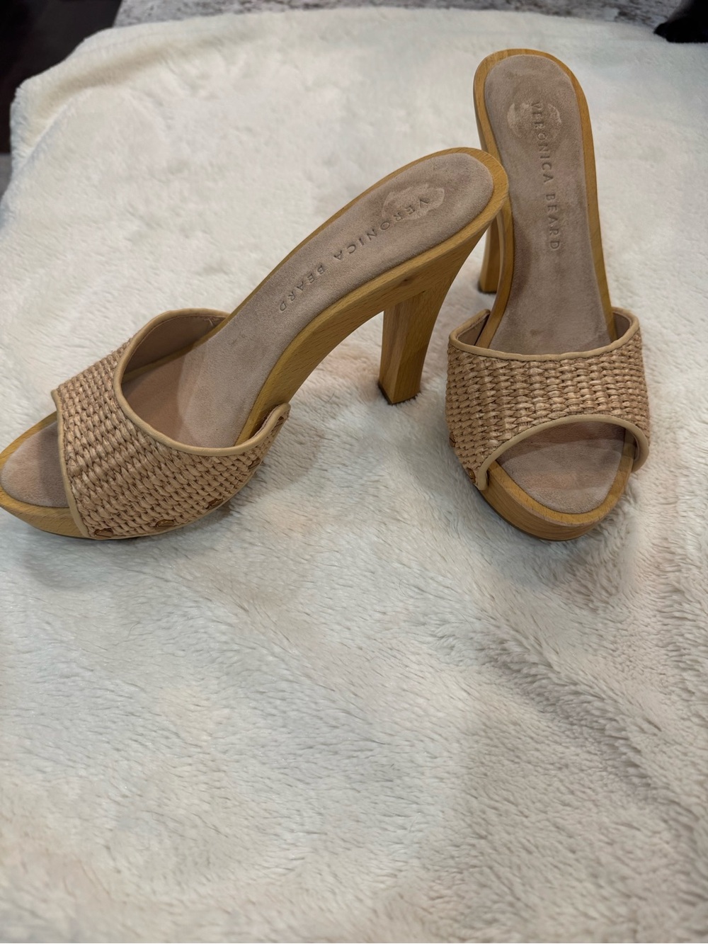 Veronica Beard Layne Raffia Platform Clog Sandals – Size 7M